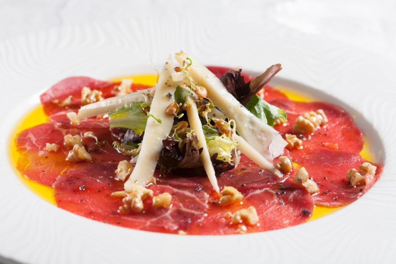 Hostal Restaurant Roma Cubells Exterior foto